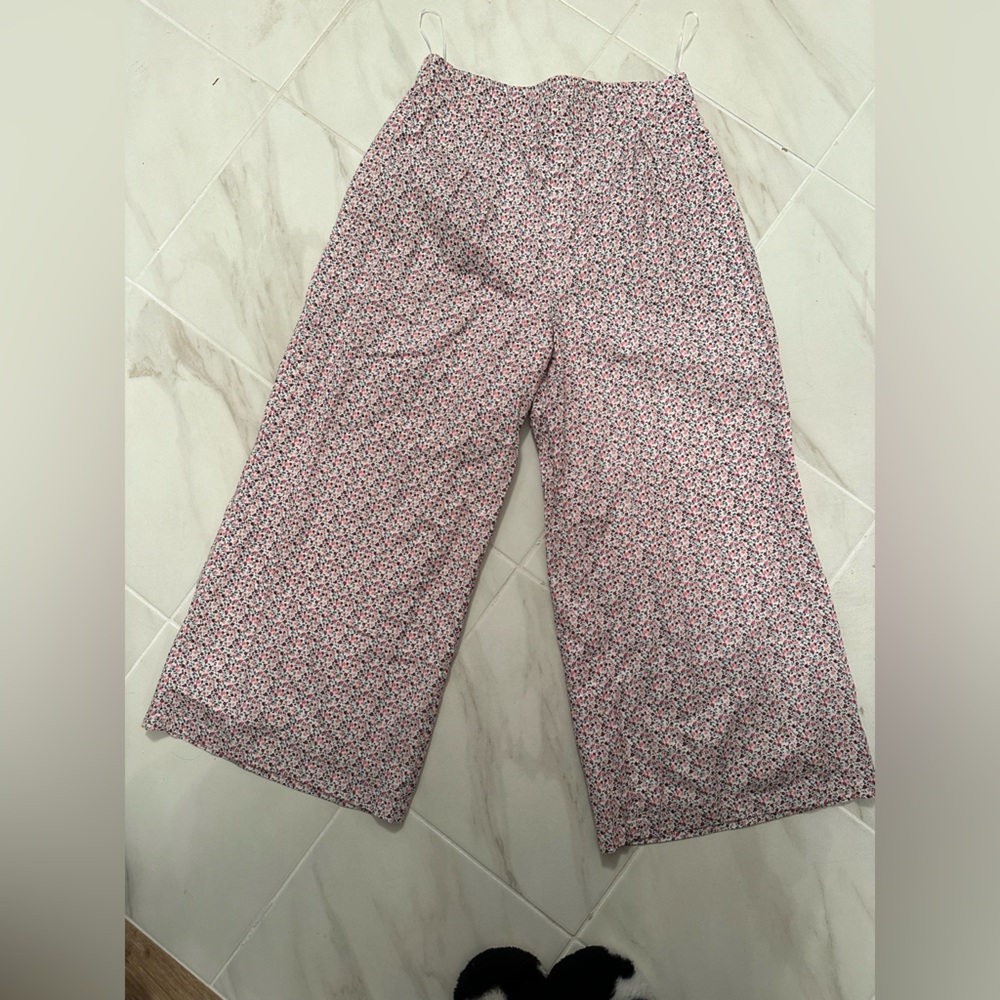 Kittenish wide leg floral pants